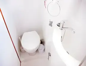 Thumbnail von Robertson And Caine Leopard 38