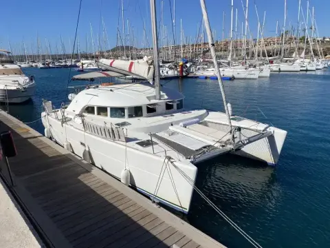 Lagoon 380