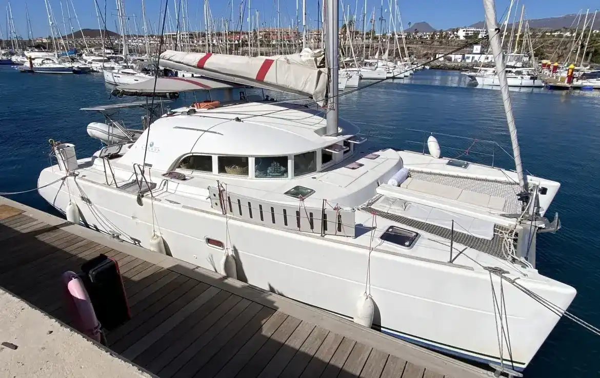 Thumbnail von Lagoon 380