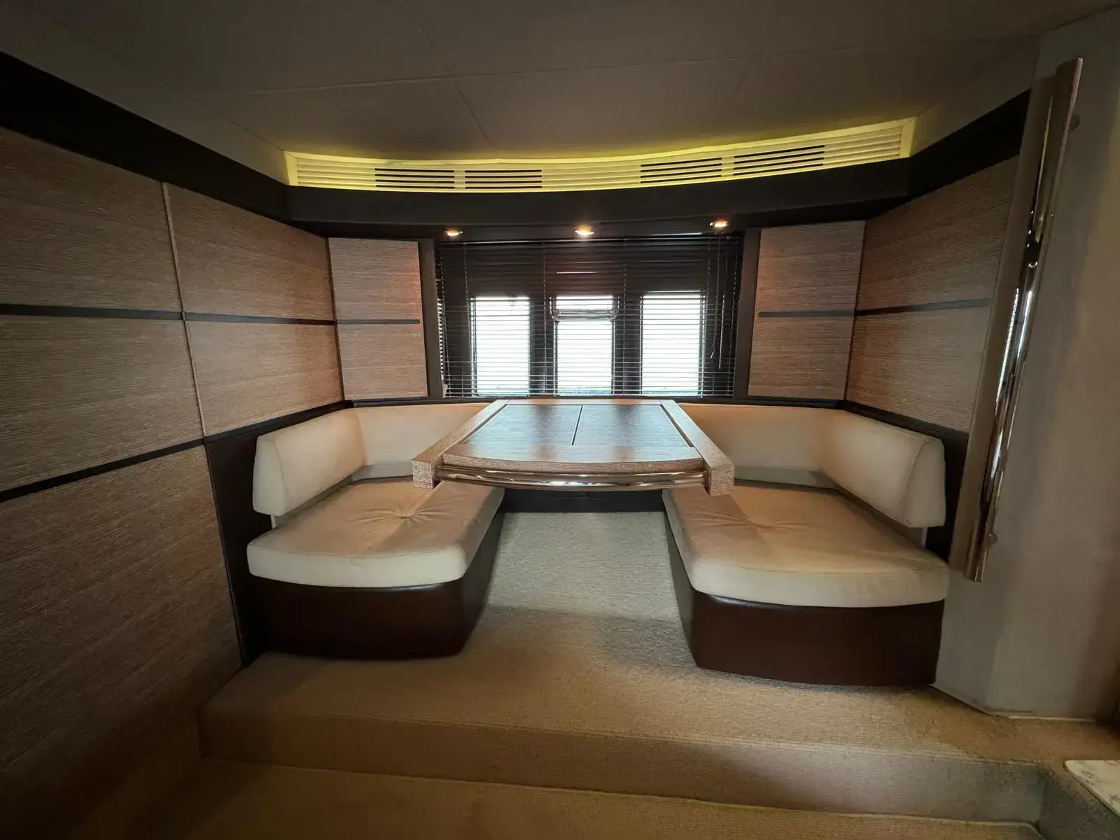 Thumbnail von Azimut 54