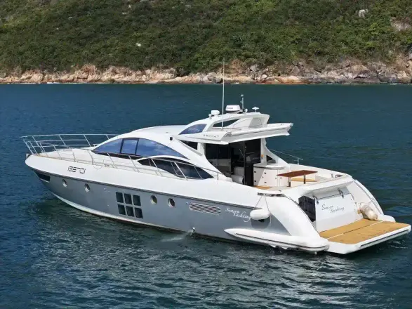 Azimut 62