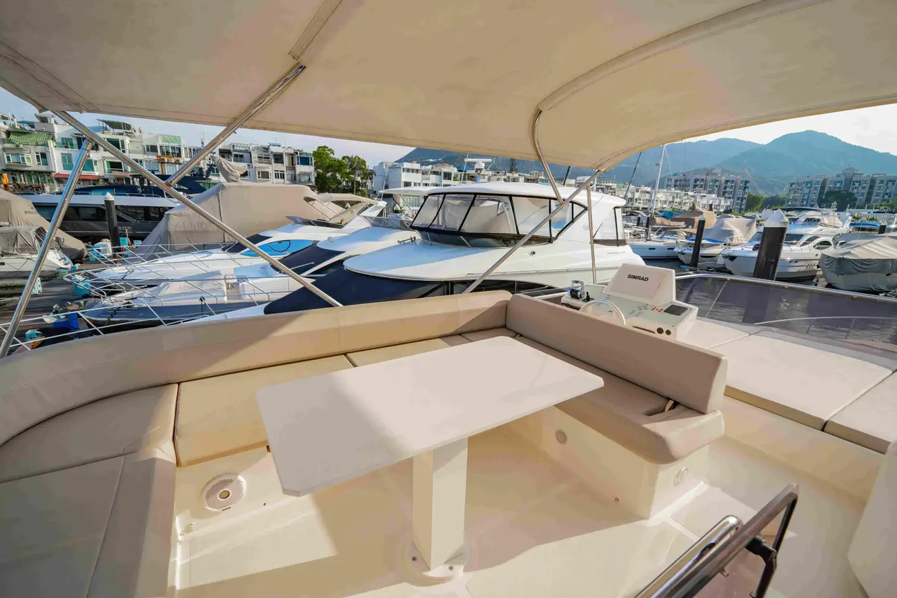 Thumbnail von Ferretti Yachts 550