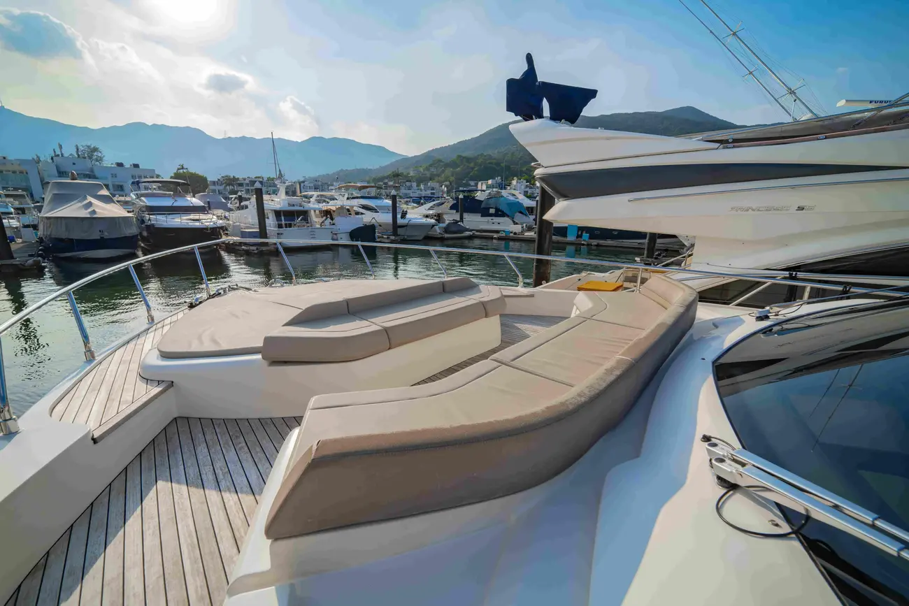 Thumbnail von Ferretti Yachts 550