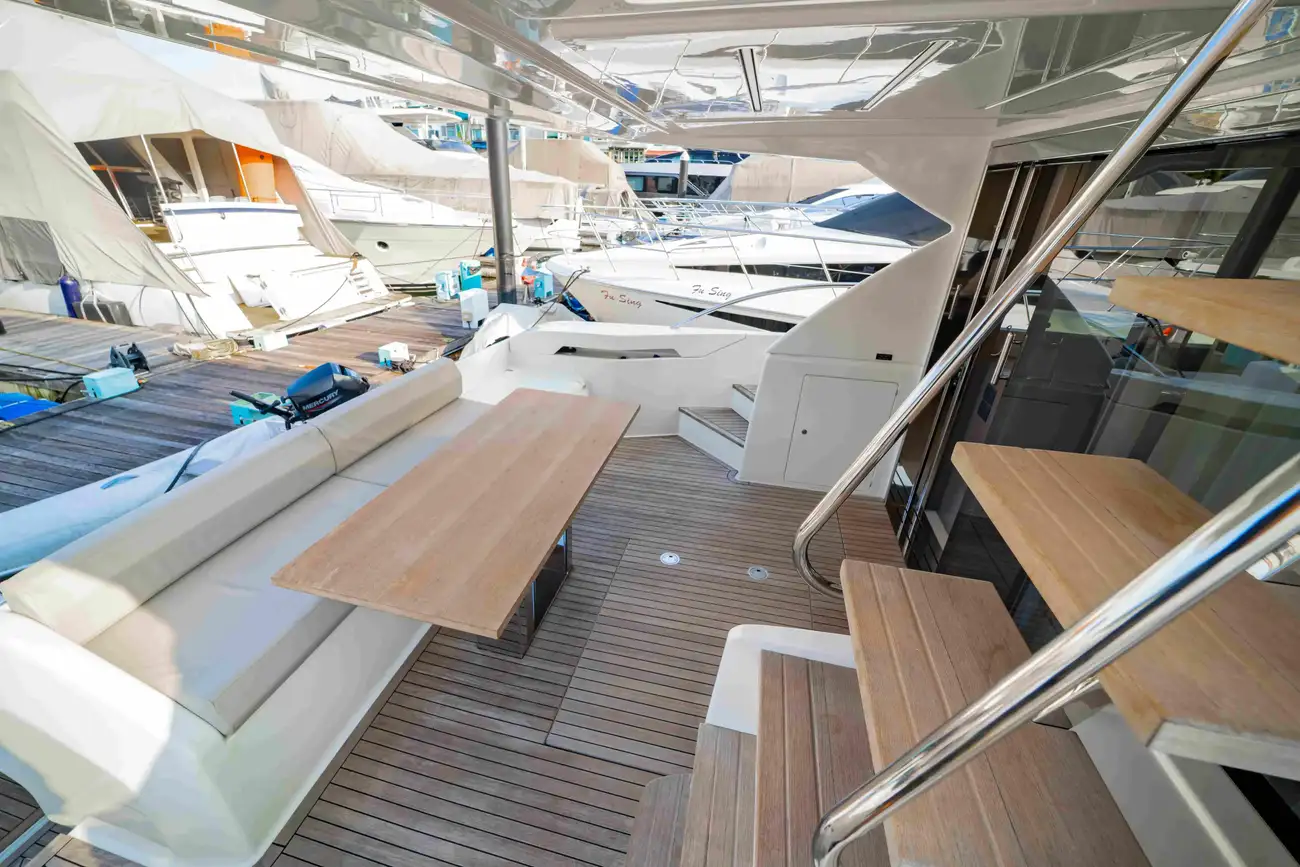 Thumbnail von Ferretti Yachts 550