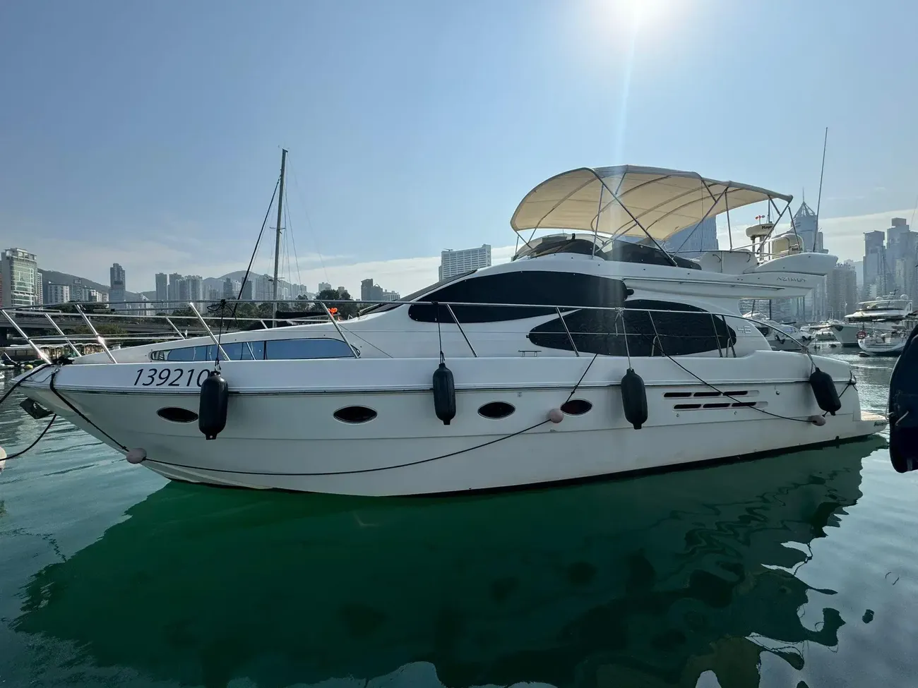 Azimut 46