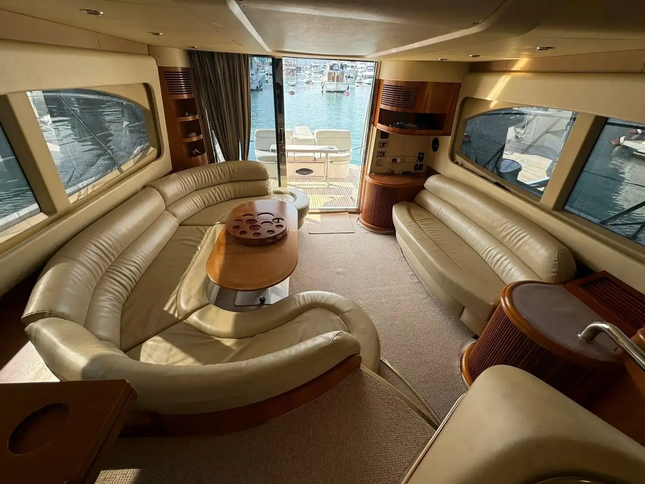 Thumbnail von Azimut 46