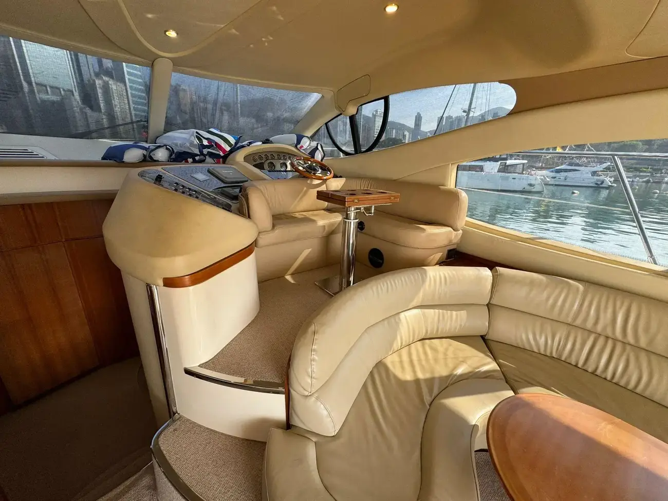 Thumbnail von Azimut 46