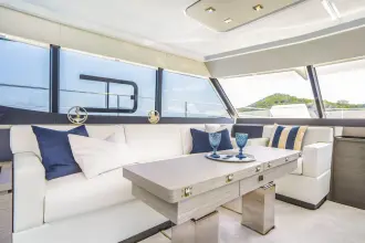 Thumbnail von Fountaine Pajot MY 6