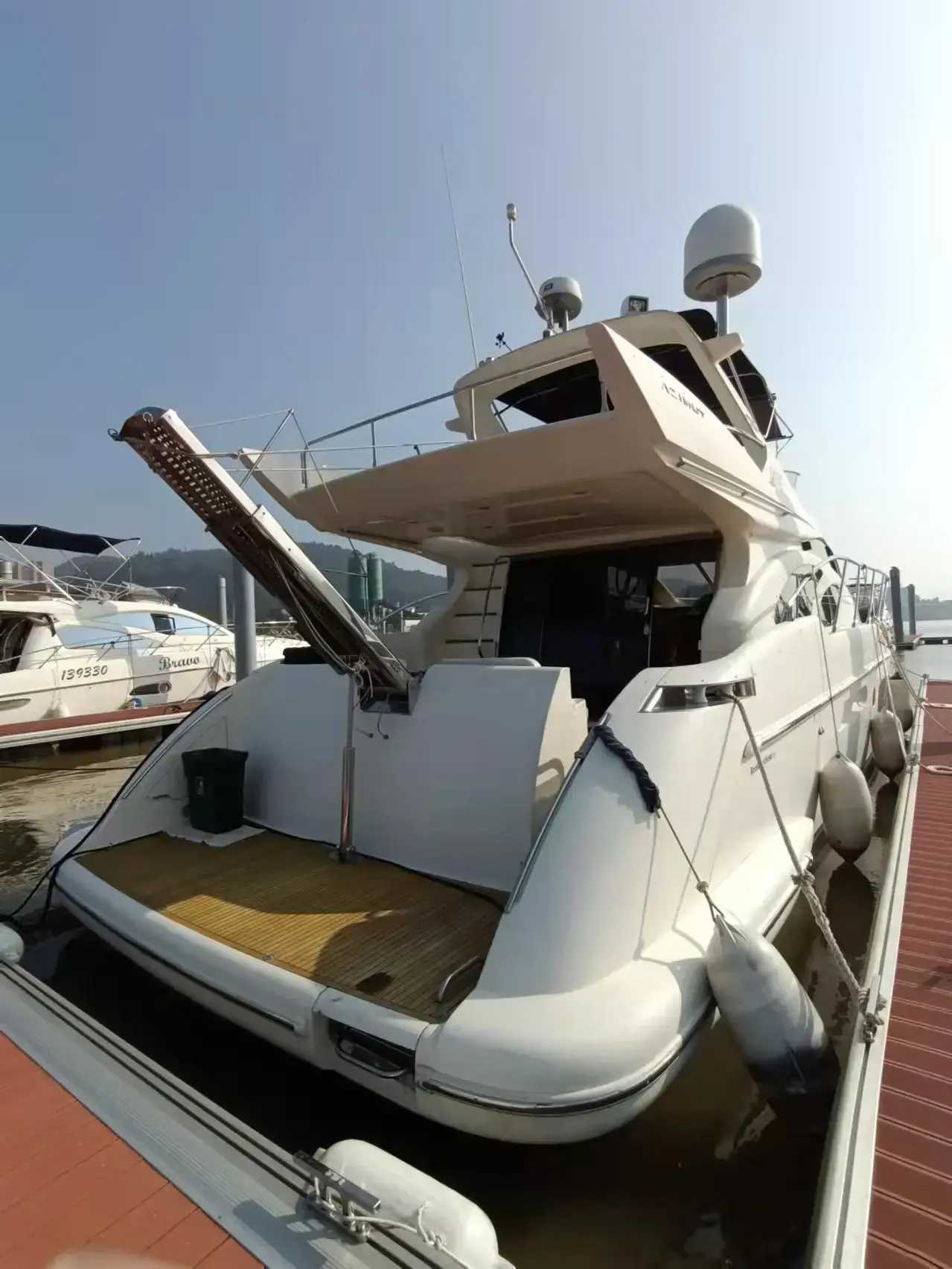 Thumbnail von Azimut 55