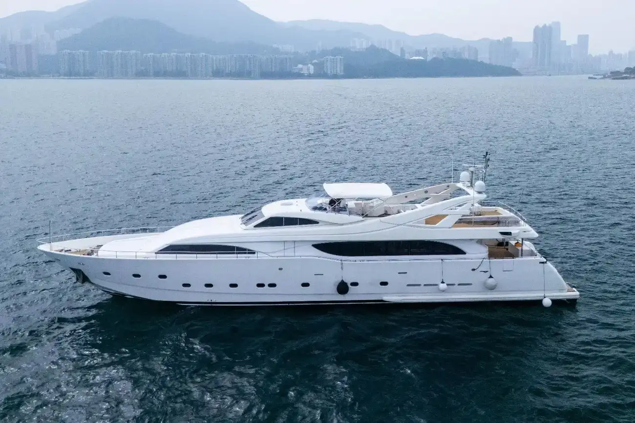 Thumbnail von Ferretti Yachts Custom Line 112