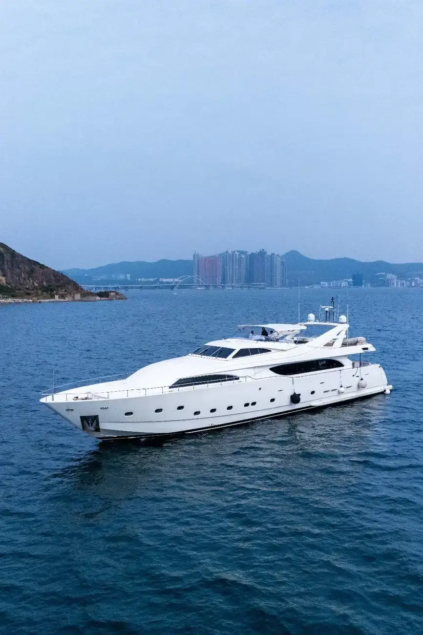 Thumbnail von Ferretti Yachts Custom Line 112