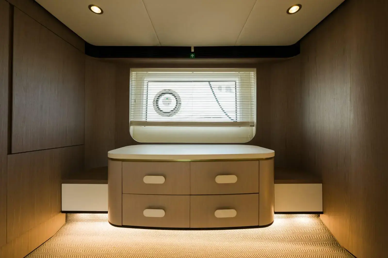 Thumbnail von Azimut 55