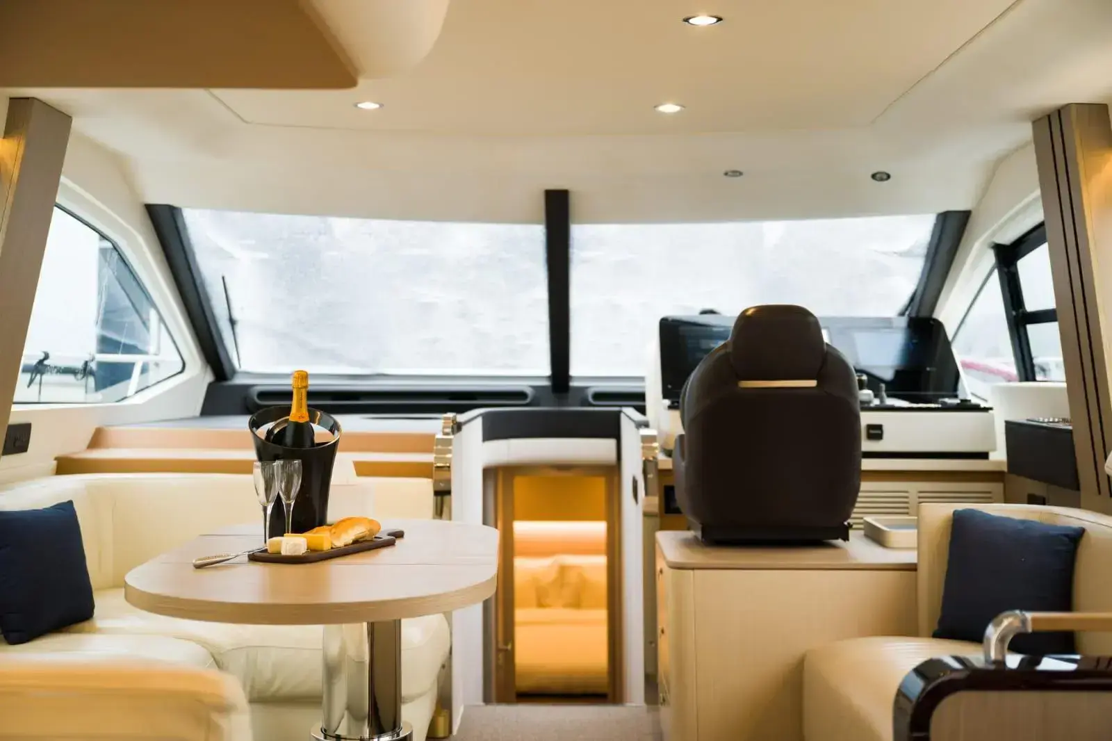 Thumbnail von Azimut 55