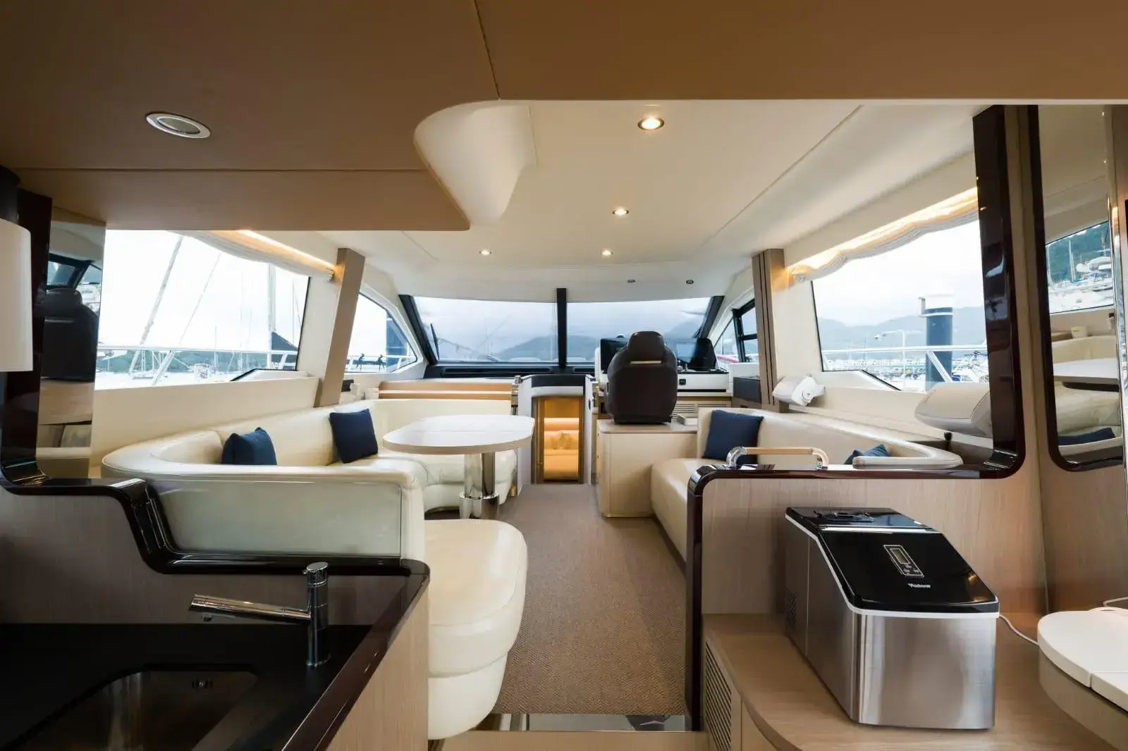 Thumbnail von Azimut 55