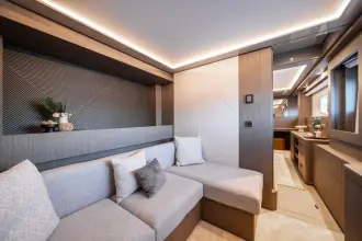 Thumbnail von Prestige M8