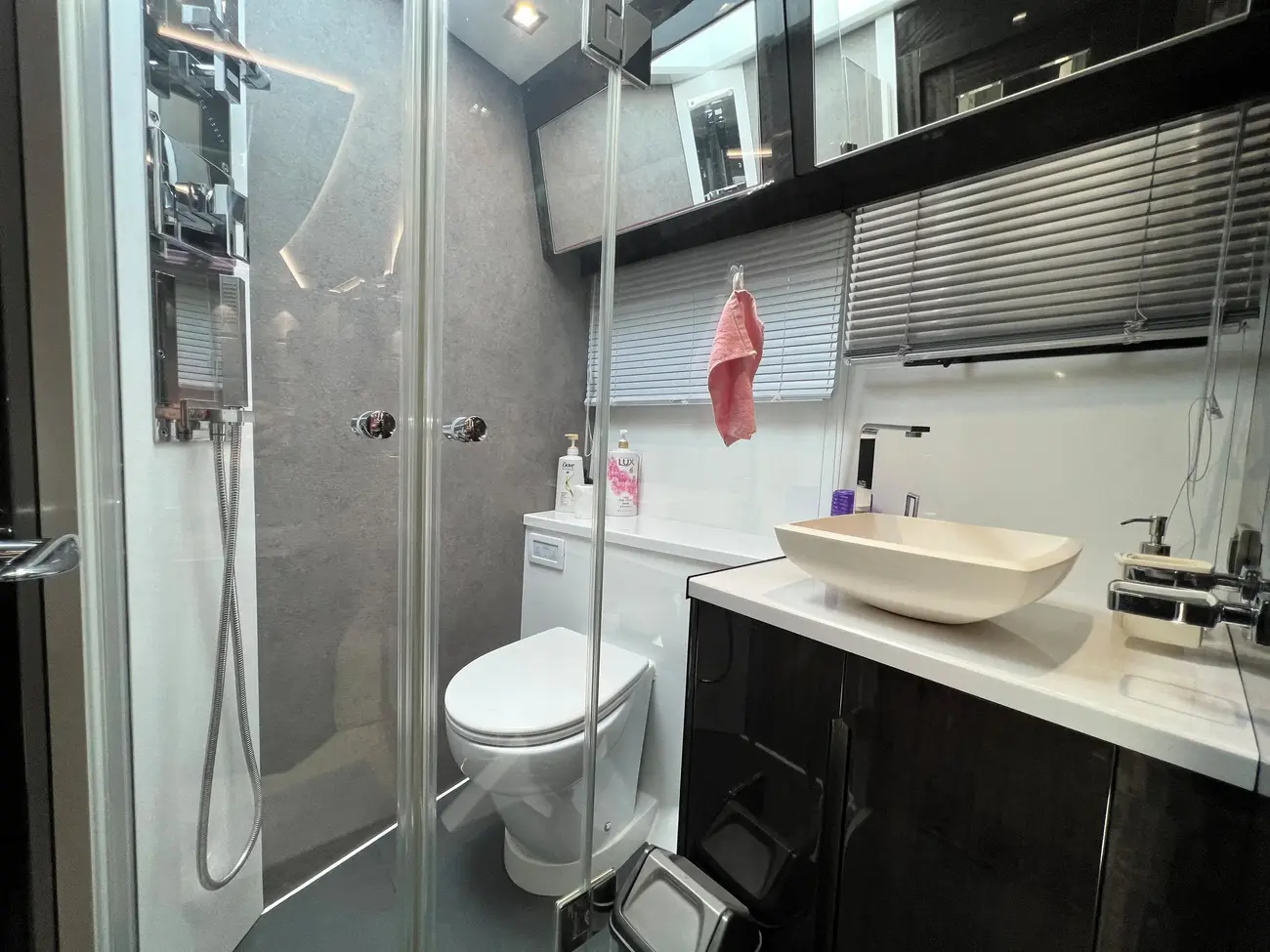 Thumbnail von Galeon 500 FLY