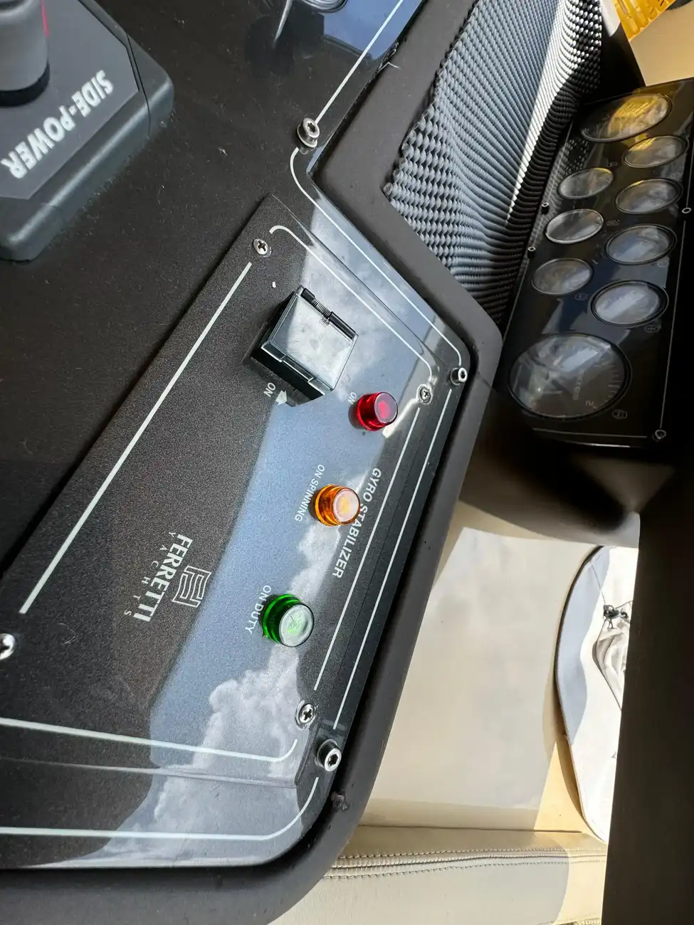 Thumbnail von Ferretti Yachts 460