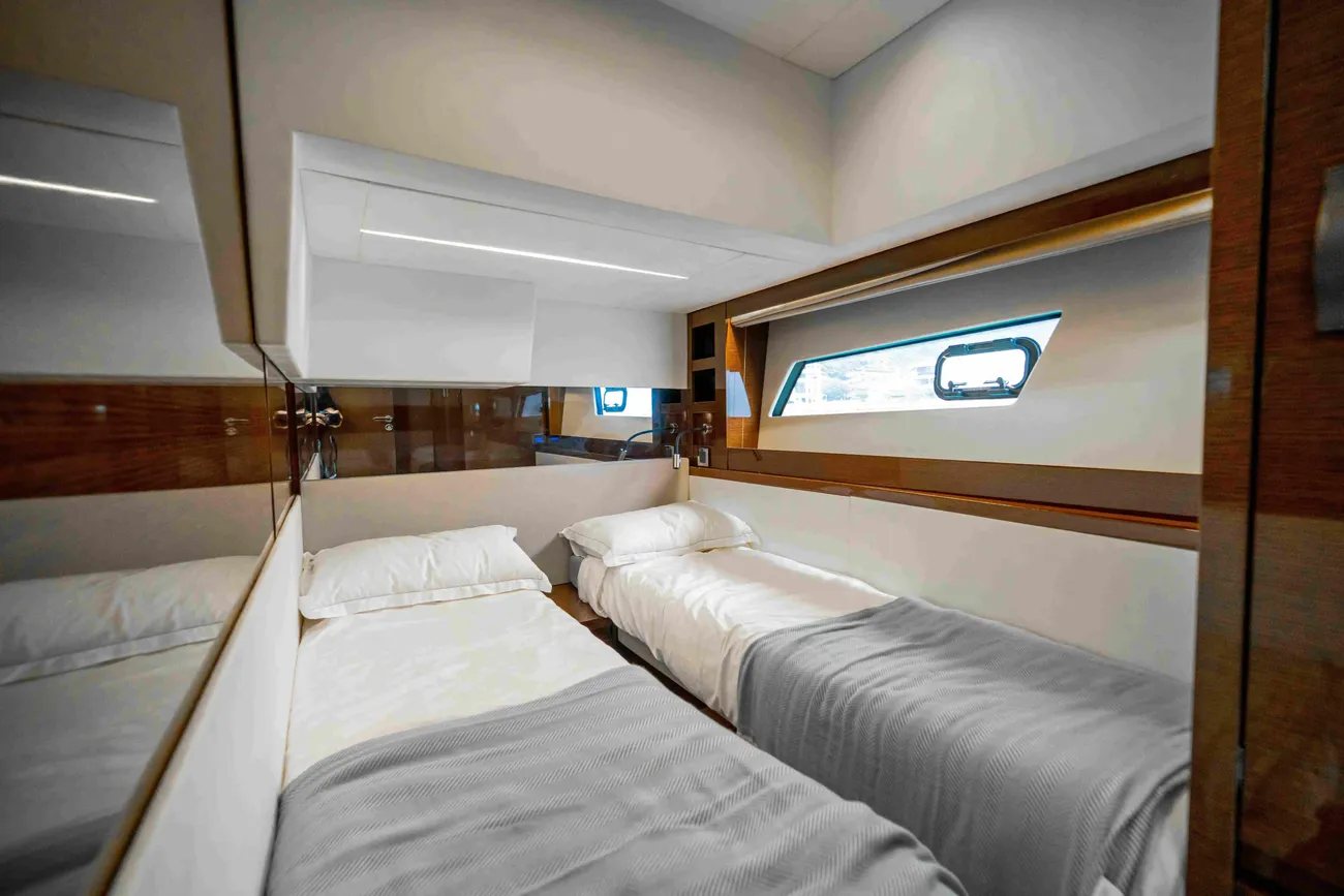 Thumbnail von Prestige 520