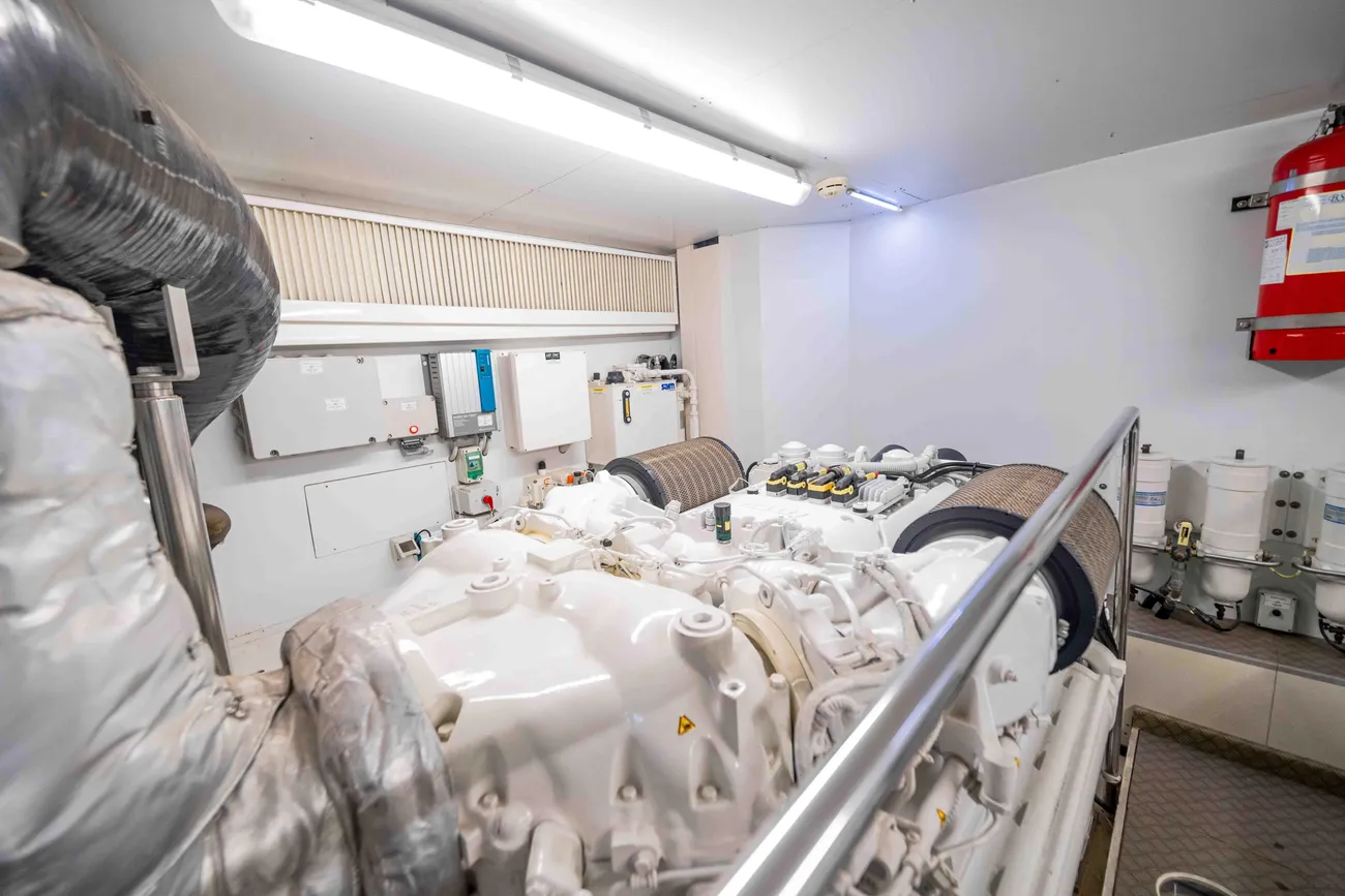 Thumbnail von Ferretti Yachts 870