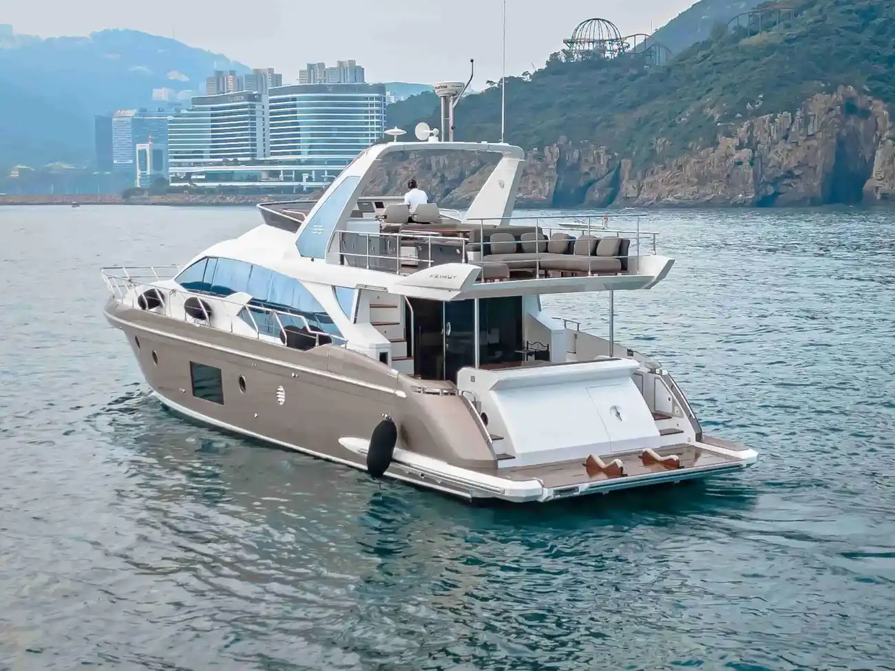 Thumbnail von Azimut 66