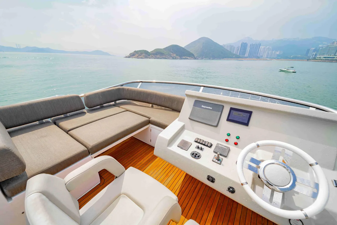 Thumbnail von Azimut 66