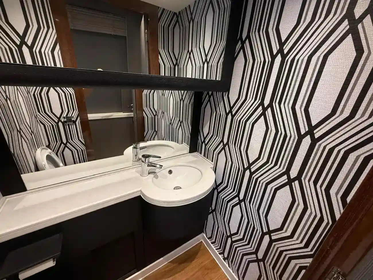 Thumbnail von Guy Couach 3700 Fly