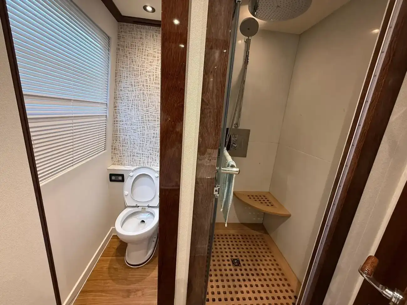 Thumbnail von Guy Couach 3700 Fly