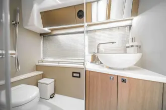 Thumbnail von Galeon 400 FLY