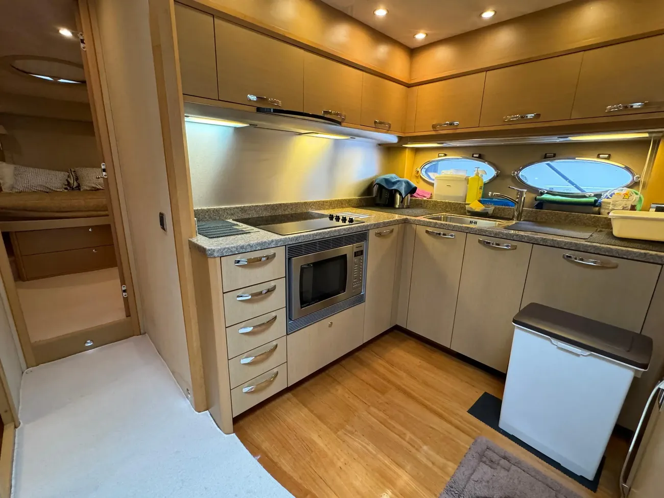 Thumbnail von Princess V65