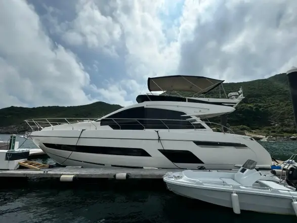 Fairline Squadron 53