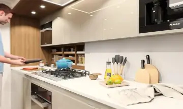 Thumbnail von Fountaine Pajot Thira 80