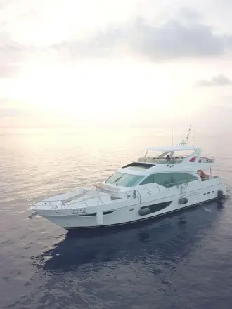 Grand Harbour Ruby 72