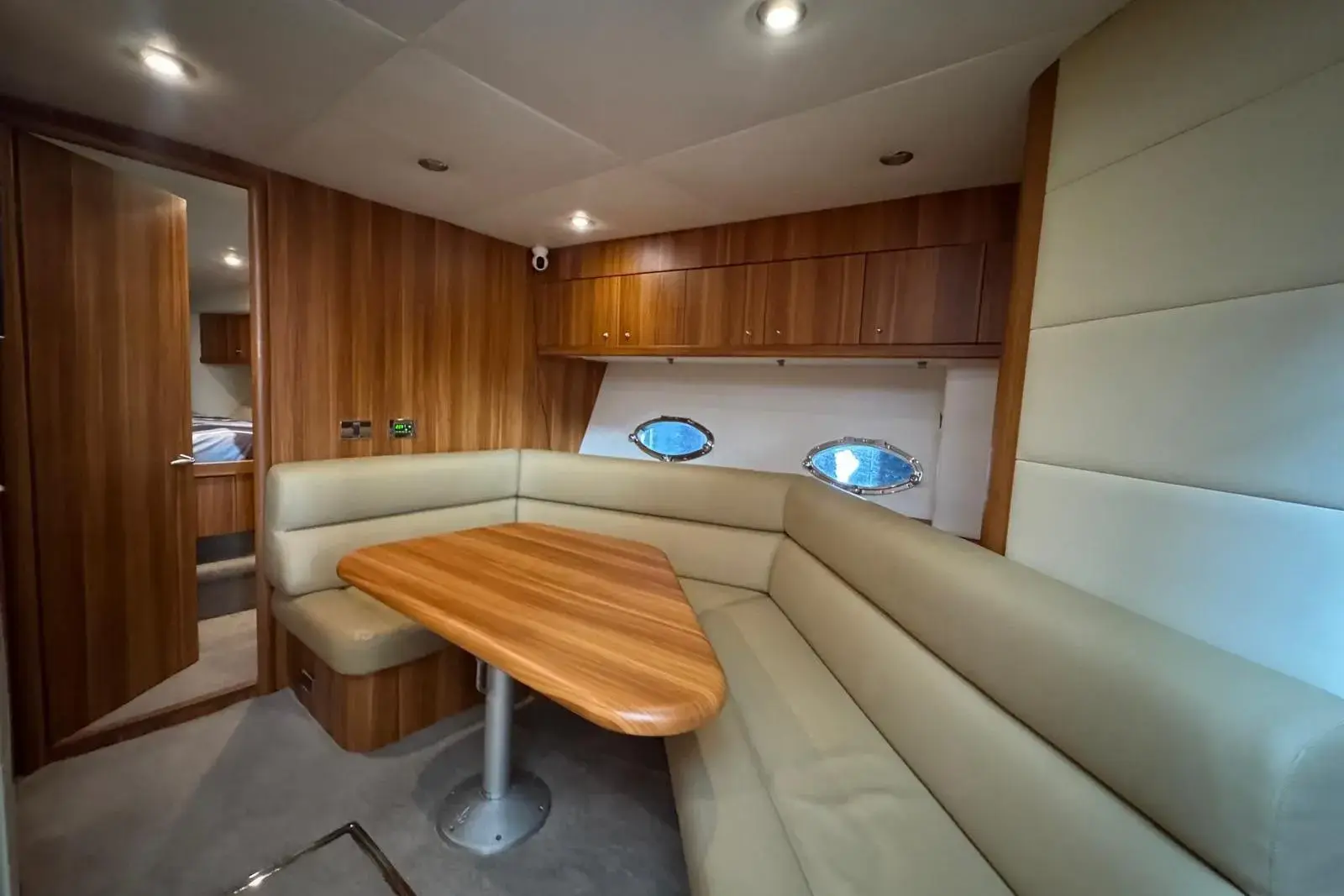 Thumbnail von Sunseeker Predator 64