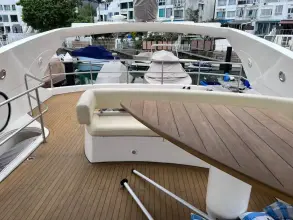 Thumbnail von Sunseeker 82 Yacht