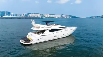 Thumbnail von Sunseeker 82 Yacht