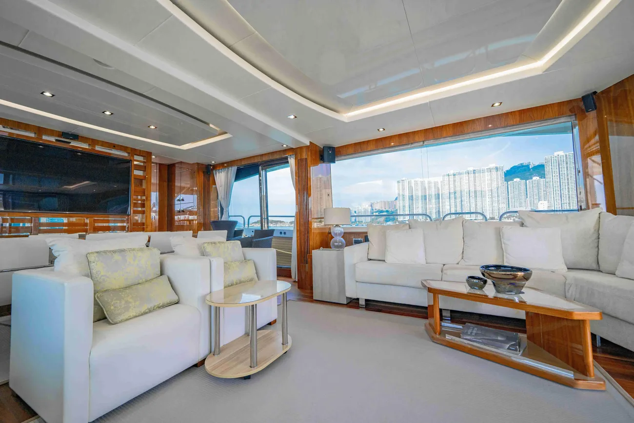 Thumbnail von Sunseeker 86 Yacht