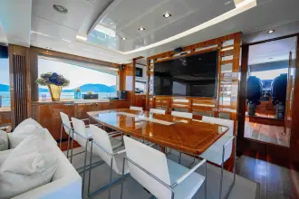 Thumbnail von Sunseeker 86 Yacht