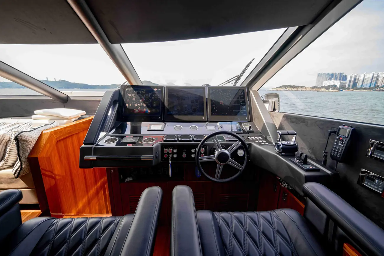 Thumbnail von Sunseeker 86 Yacht