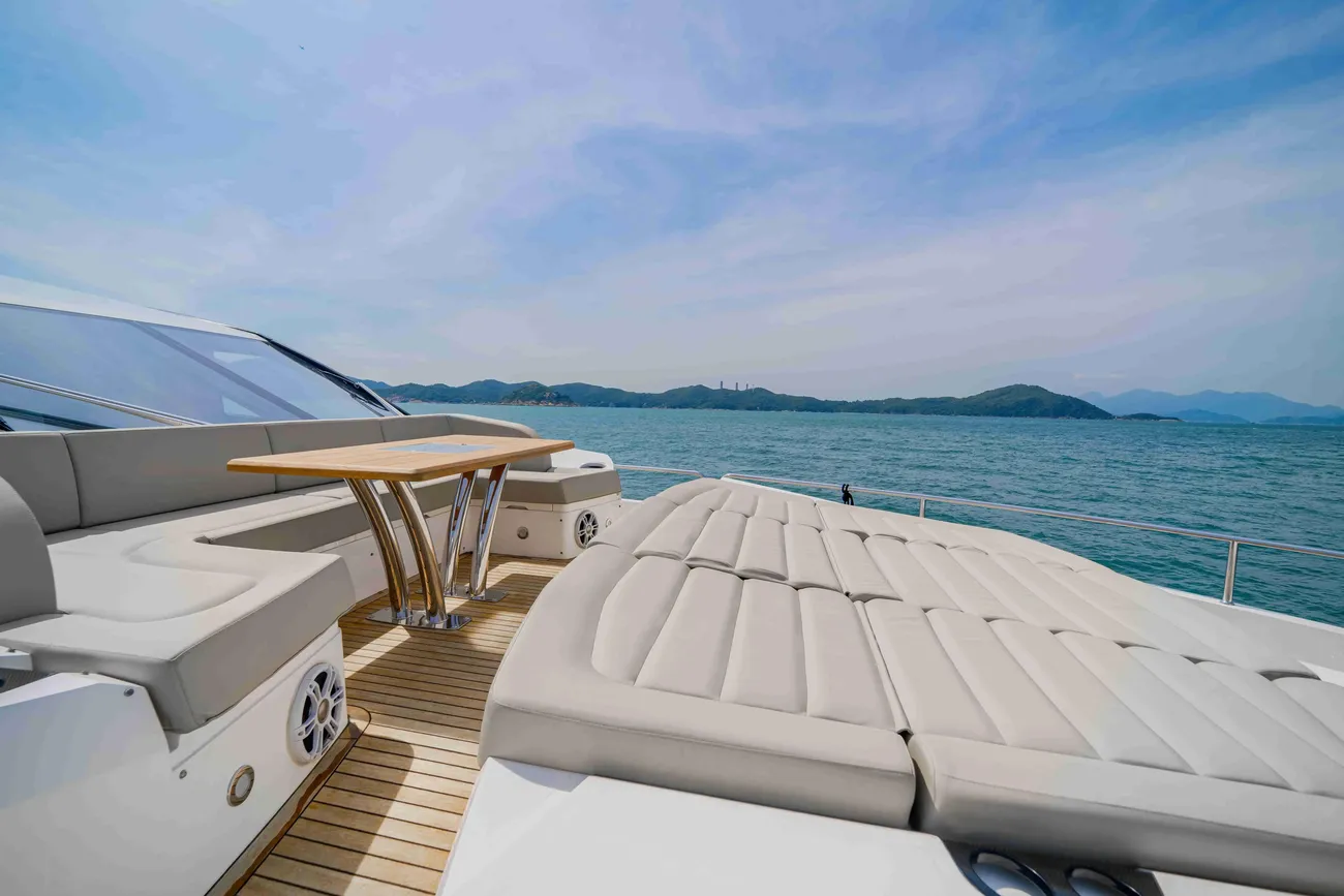 Thumbnail von Sunseeker 86 Yacht