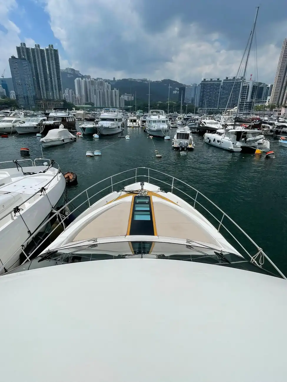 Thumbnail von Fairline Squadron 65