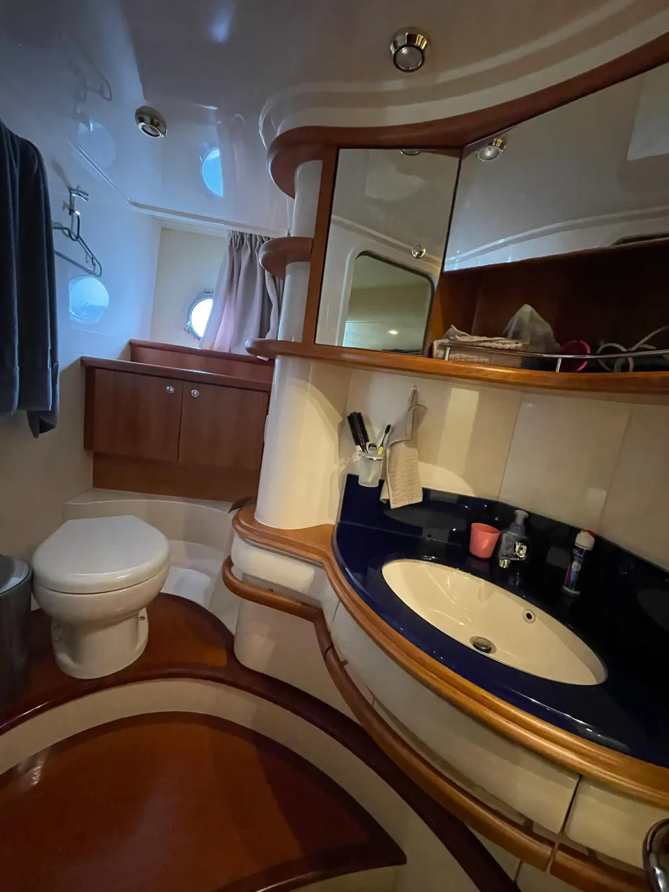 Thumbnail von Azimut 55