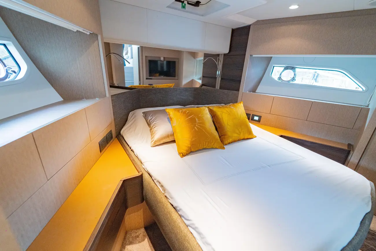 Thumbnail von Ferretti Yachts 500