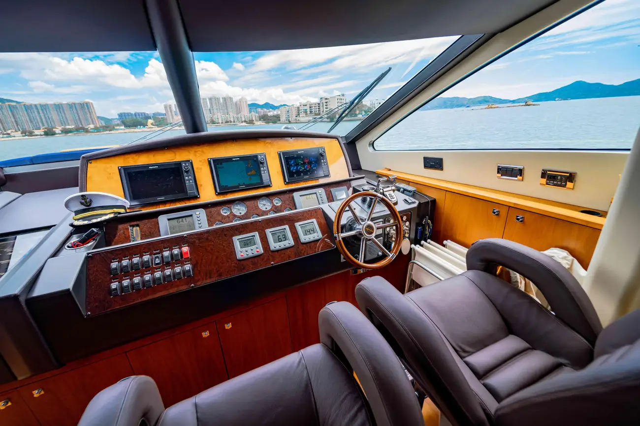 Thumbnail von Sunseeker 88 Yacht