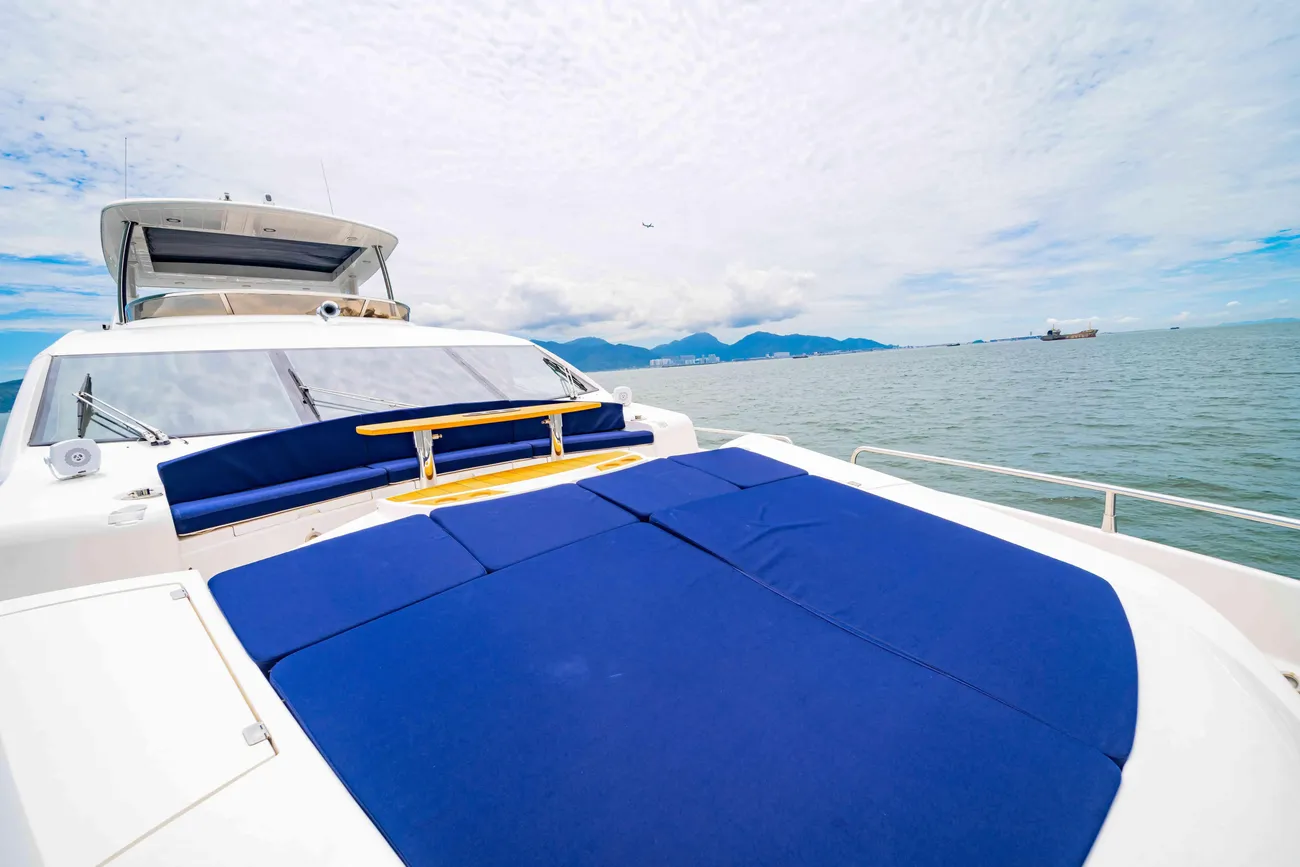 Thumbnail von Sunseeker 88 Yacht