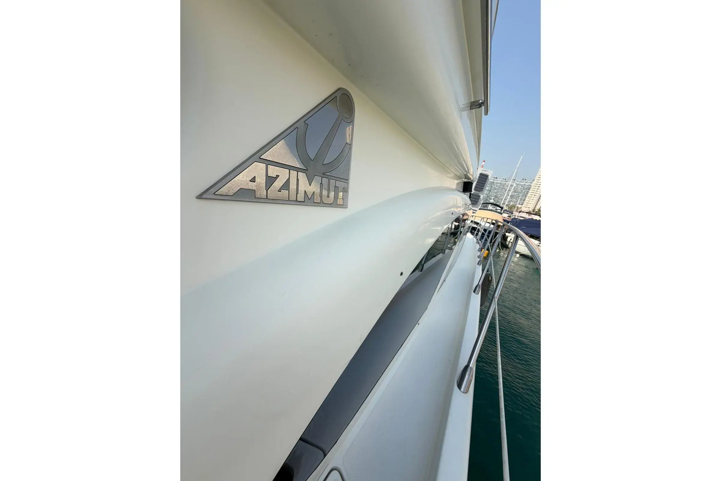 Thumbnail von Azimut 55