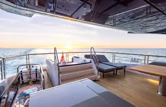 Thumbnail von Sunseeker 100ヨット