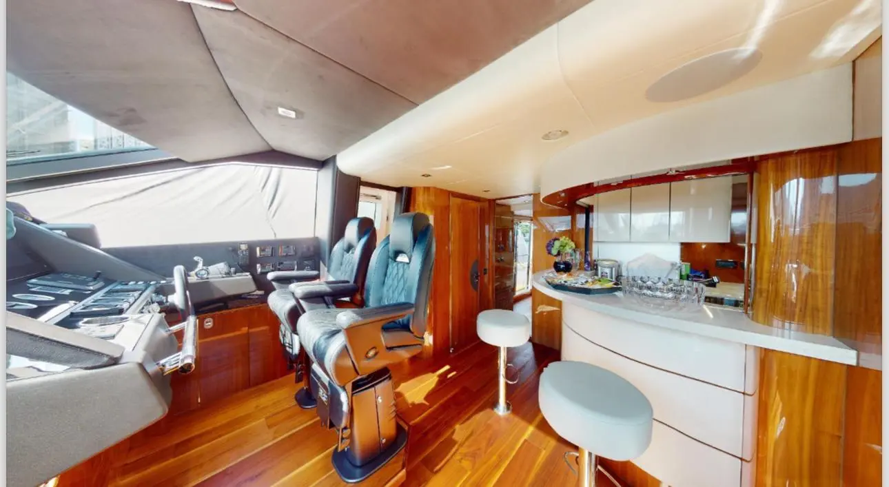 Thumbnail von Sunseeker 86 Yacht