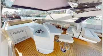 Thumbnail von Sunseeker 86 Yacht