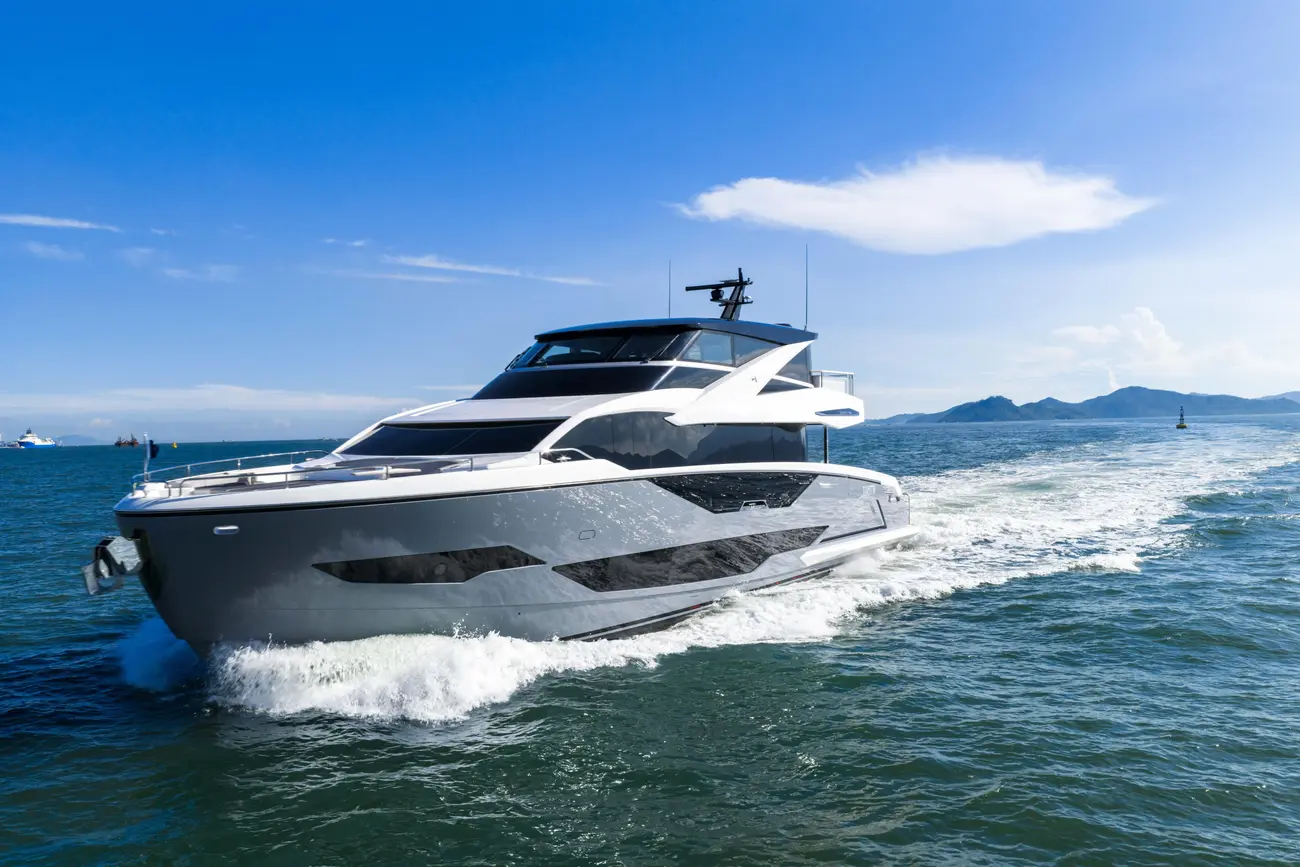 Sunseeker 	Ocean 90 Uzavřená