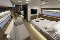 Thumbnail von Prestige 690